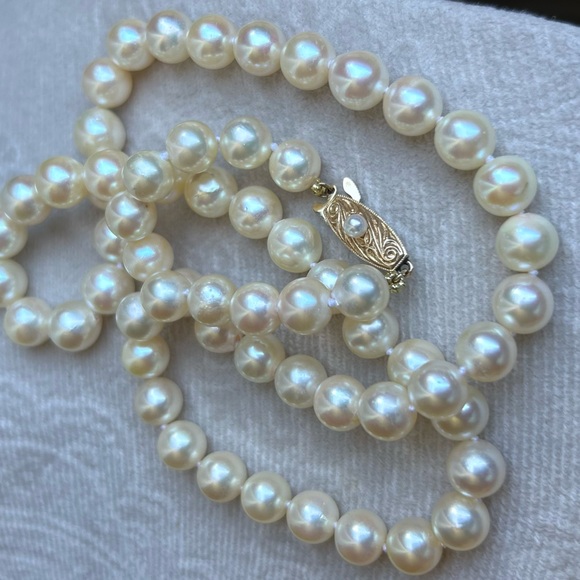 Vintage 14K yellow good clasp 
8.50MM Tasaki 21” Cultured Akoya Pearl Necklace - Picture 9 of 15